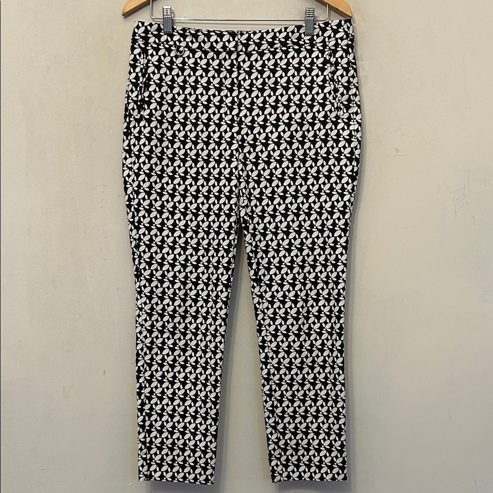 Adrianna Papell Black and White Patterned Pants Size 10 EUC